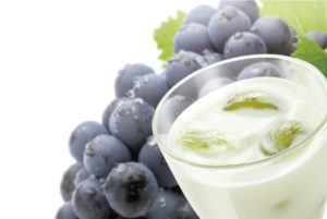 秋の味覚「ぶどう」を使ったヨーグルトデザートの販売は10月10日まで！どうぞお見逃しなく。